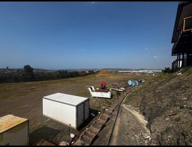 13,000M² VACANT LAND TO LET IN RIET RIVER